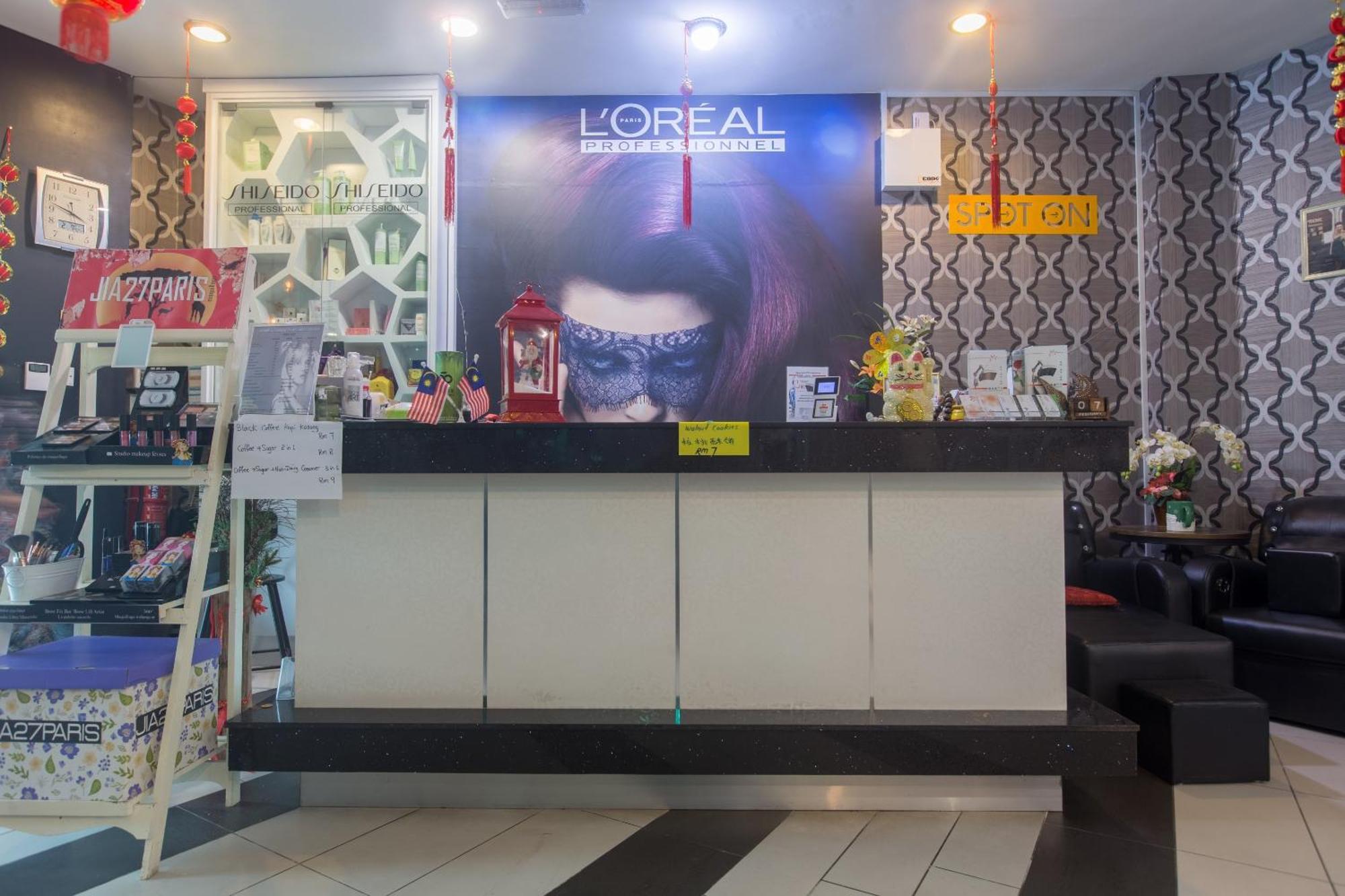สปอต ออน 89858 รีเบคก้าโฮม Hotel โกตาคินาบาลู ภายนอก รูปภาพ